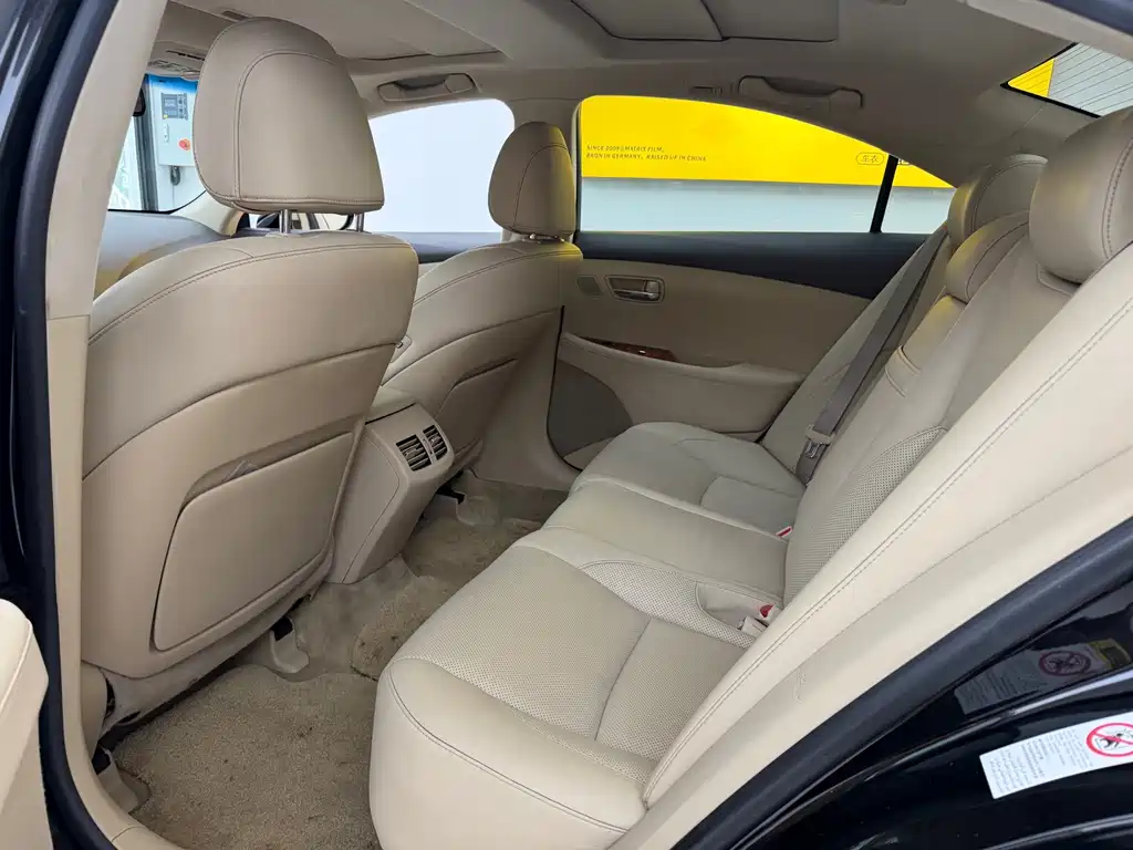 Lexus ES — миниатюра 5