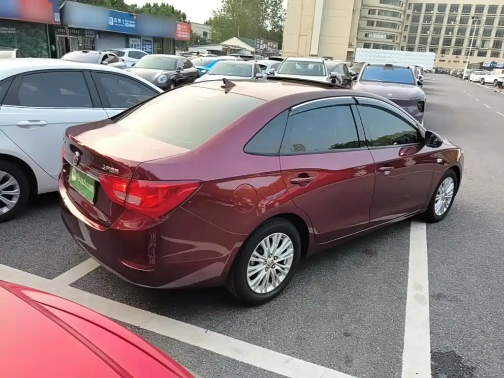 Buick Excelle — миниатюра 7