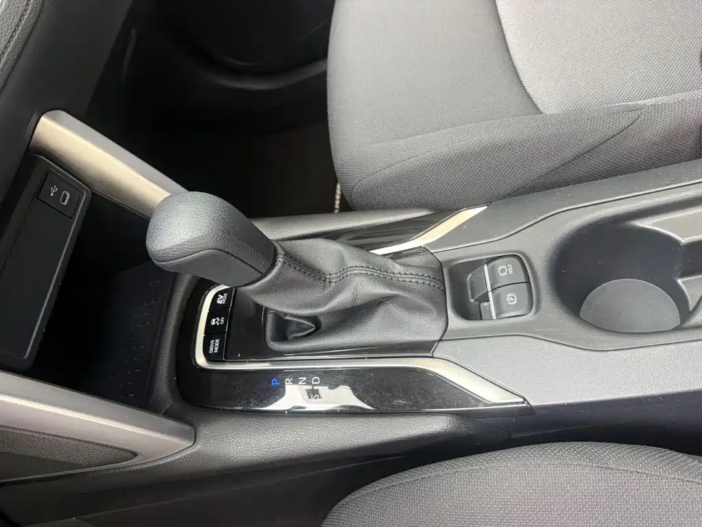 Toyota Frontlander — миниатюра 8