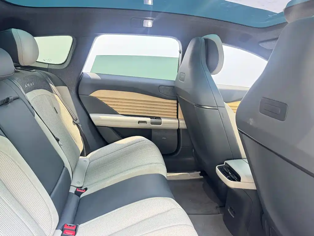Audi E5 Sportback — миниатюра 8