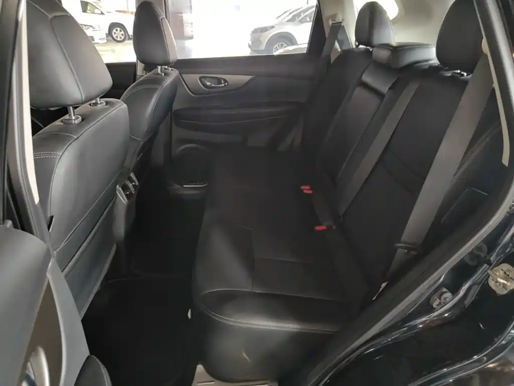Nissan X-Trail — миниатюра 17