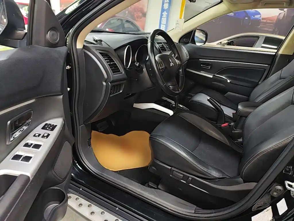 Mitsubishi ASX — миниатюра 16