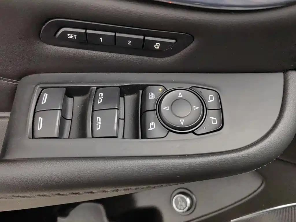 Buick Enclave — миниатюра 9