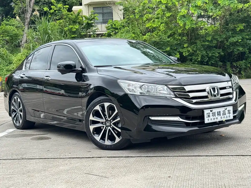 Honda Accord 2015 3.0L VTI Luxury