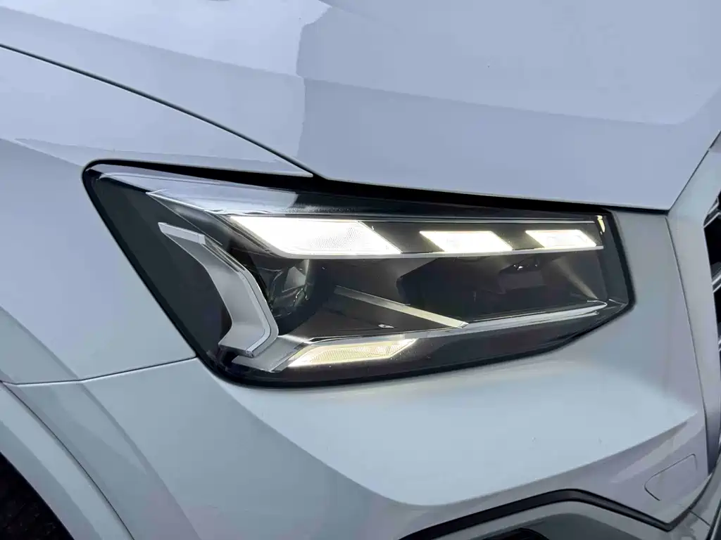 Audi Q2L — миниатюра 40