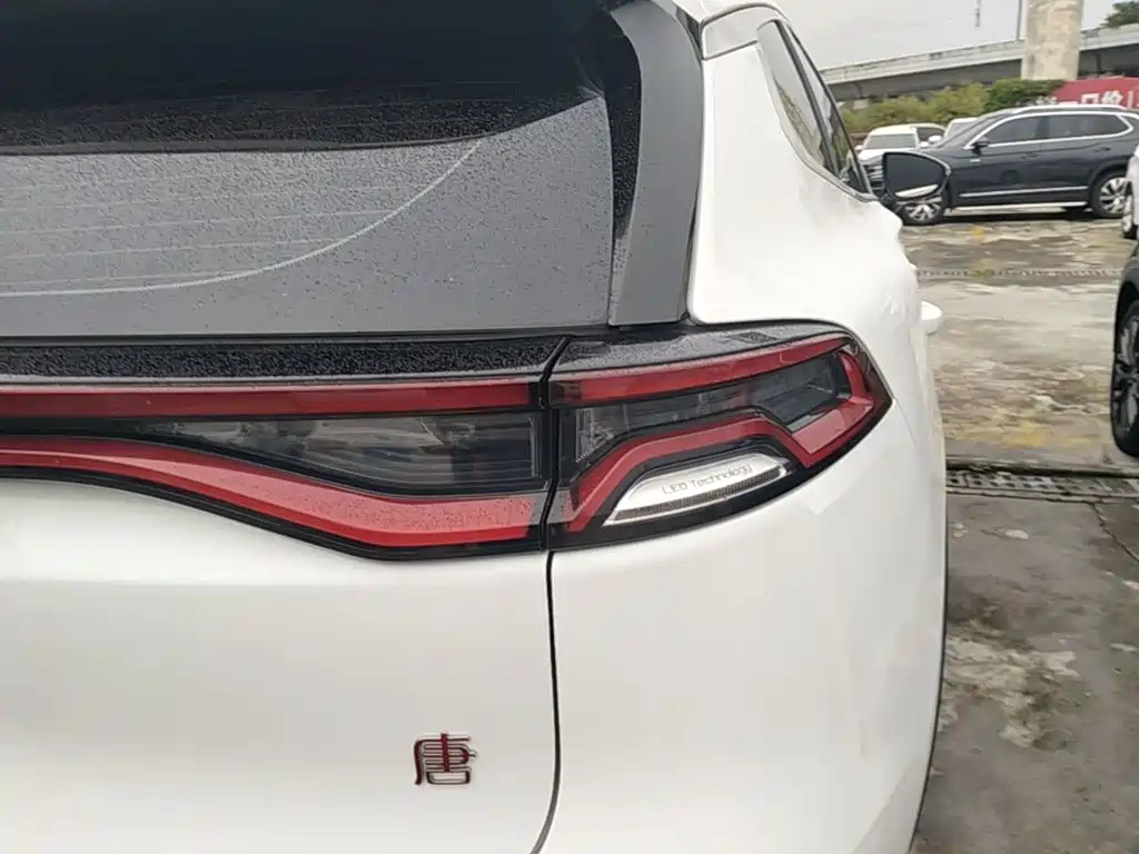 BYD Tang — миниатюра 8