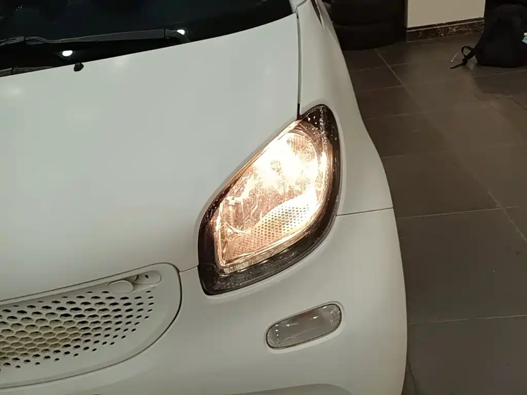 smart Smart Fortwo — миниатюра 24