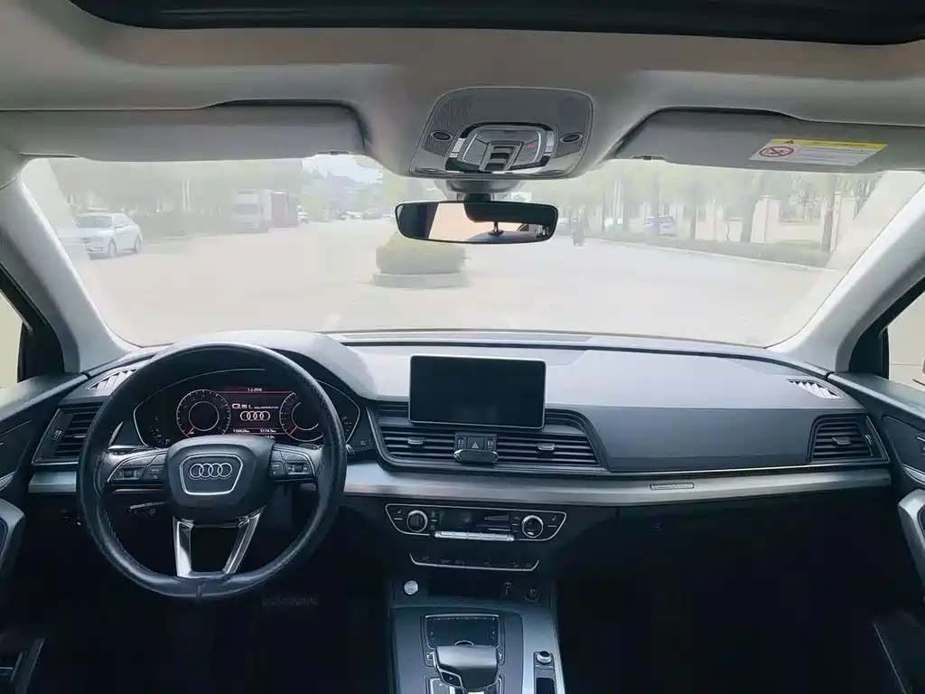 Audi Q5L — миниатюра 4