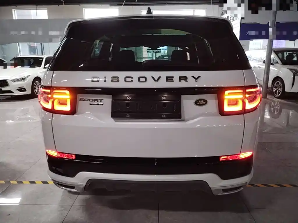 Land Rover Discovery Sport — миниатюра 6
