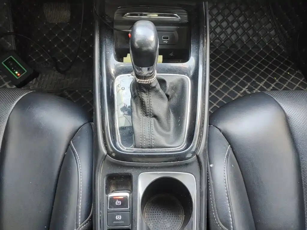 Roewe i5 — миниатюра 14