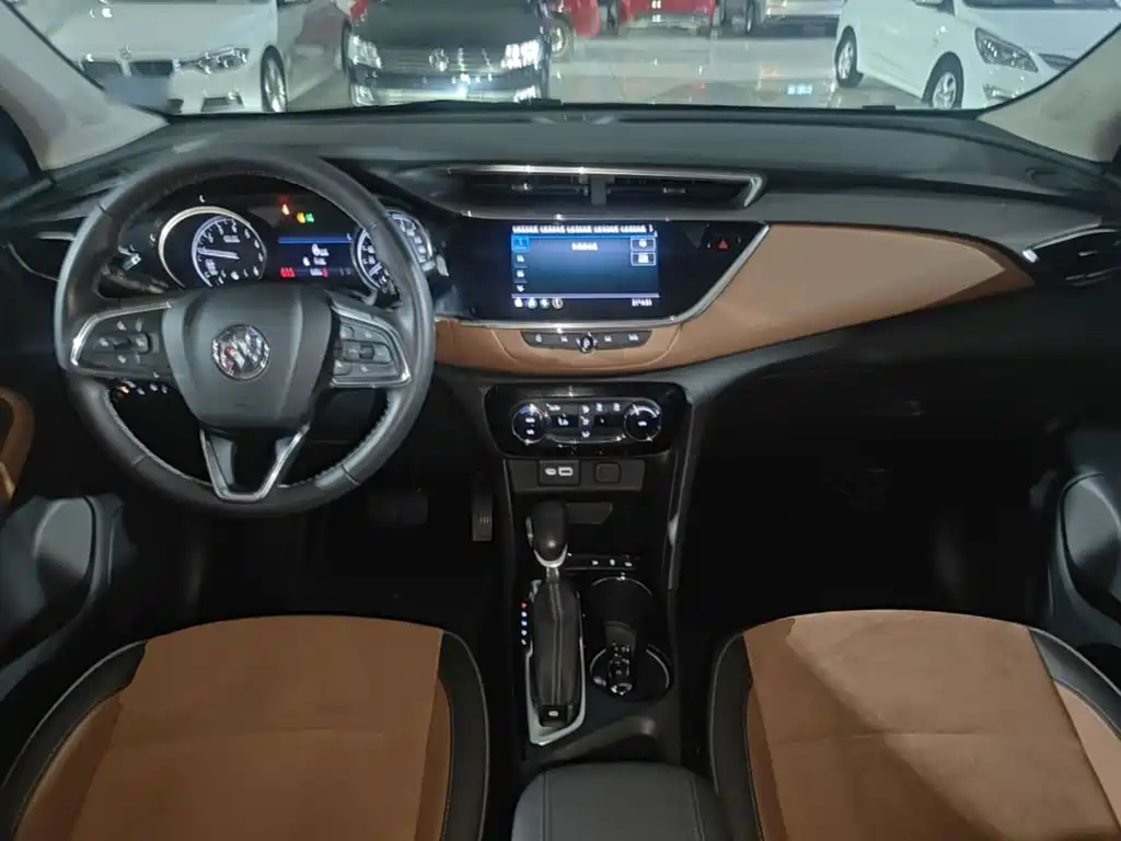 Buick Encore GX — миниатюра 10
