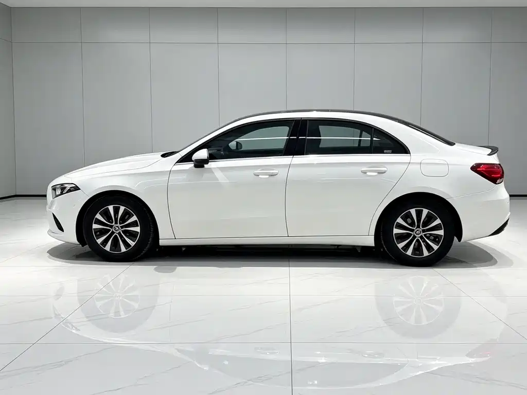 Mercedes-Benz A-Class — миниатюра 5