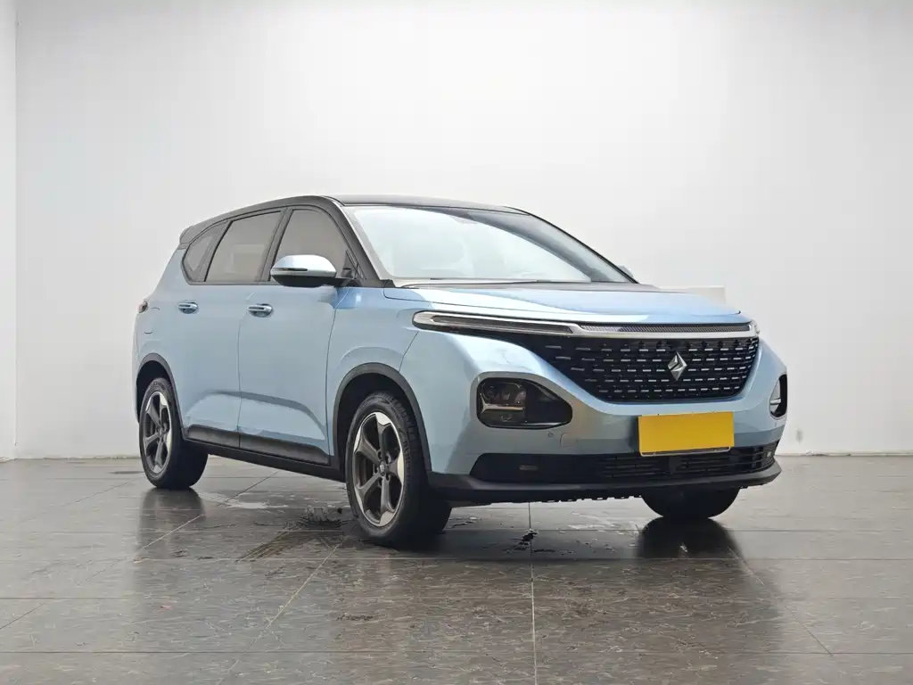 Baojun RM-5 2019 1.5T CVT 24 Elite 7 мест