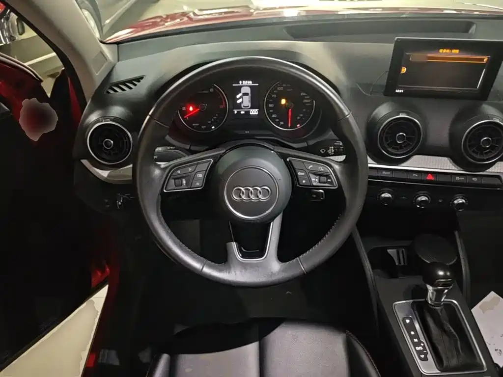 Audi Q2L — миниатюра 11