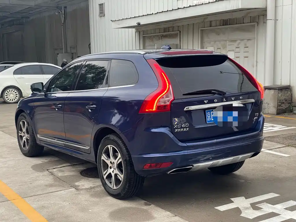 Volvo XC60 — миниатюра 6