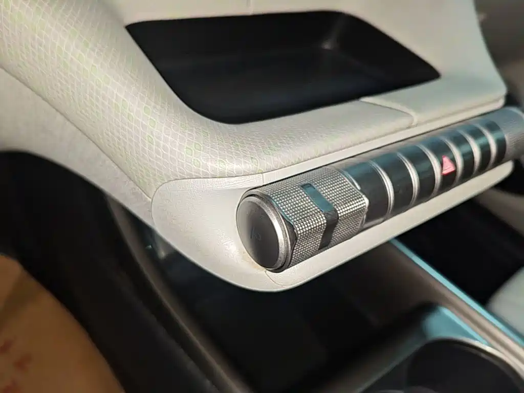 BYD Dolphin — миниатюра 14