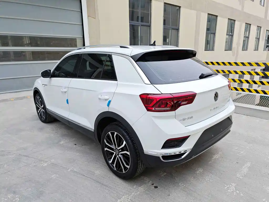 Volkswagen T-Roc — миниатюра 7