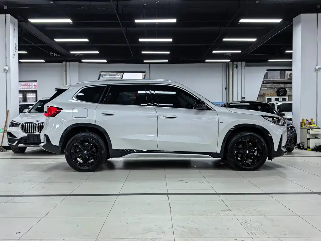 BMW X1 2023 sDrive20Li X