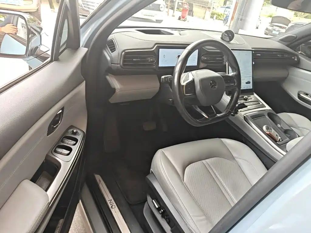 NIO ES6 — миниатюра 16