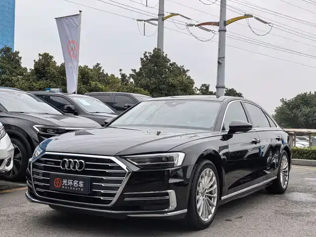 AUDI A8 2019