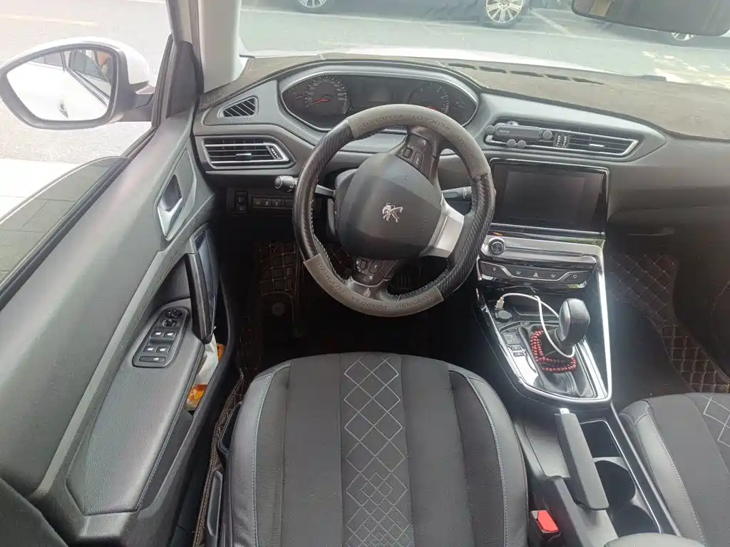 Peugeot 308 — миниатюра 3