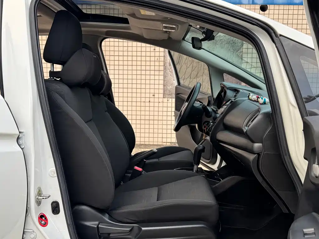 Honda Fit — миниатюра 10