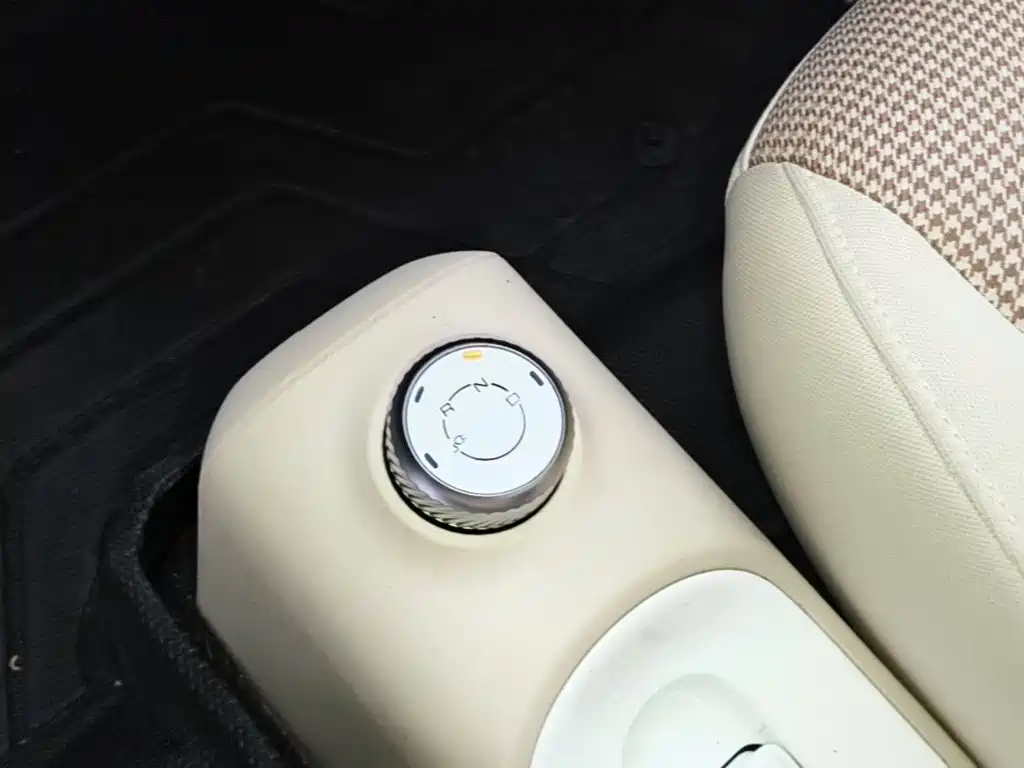Wuling MINIEV — миниатюра 14