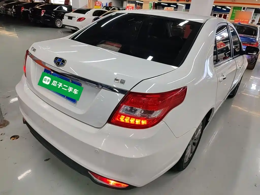 Geely Vision — миниатюра 7