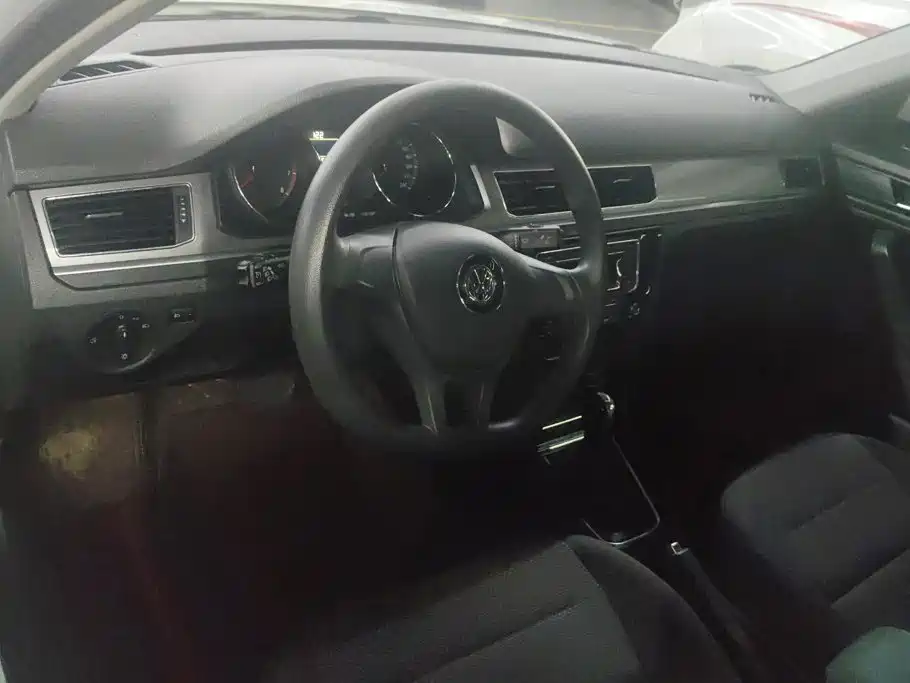 Volkswagen Bora — миниатюра 12