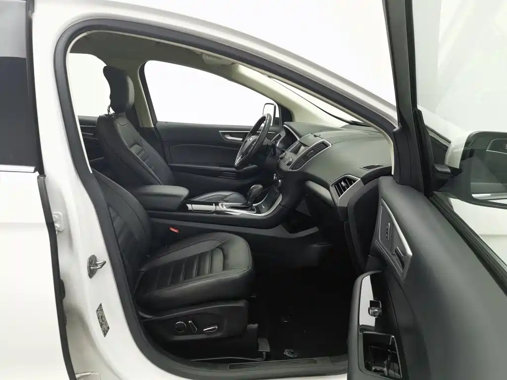 Ford Edge — миниатюра 23