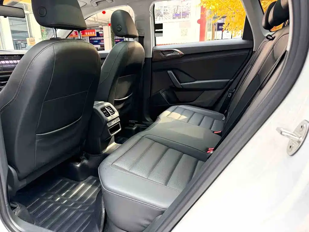 Volkswagen Tharu — миниатюра 9