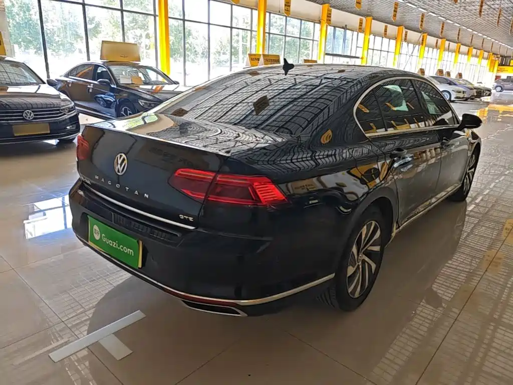 Volkswagen Magotan PHEV — миниатюра 7