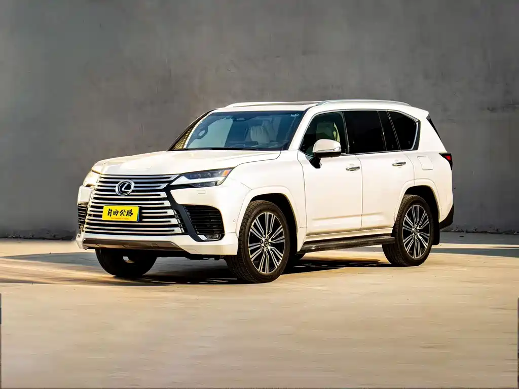 Lexus LX 2025