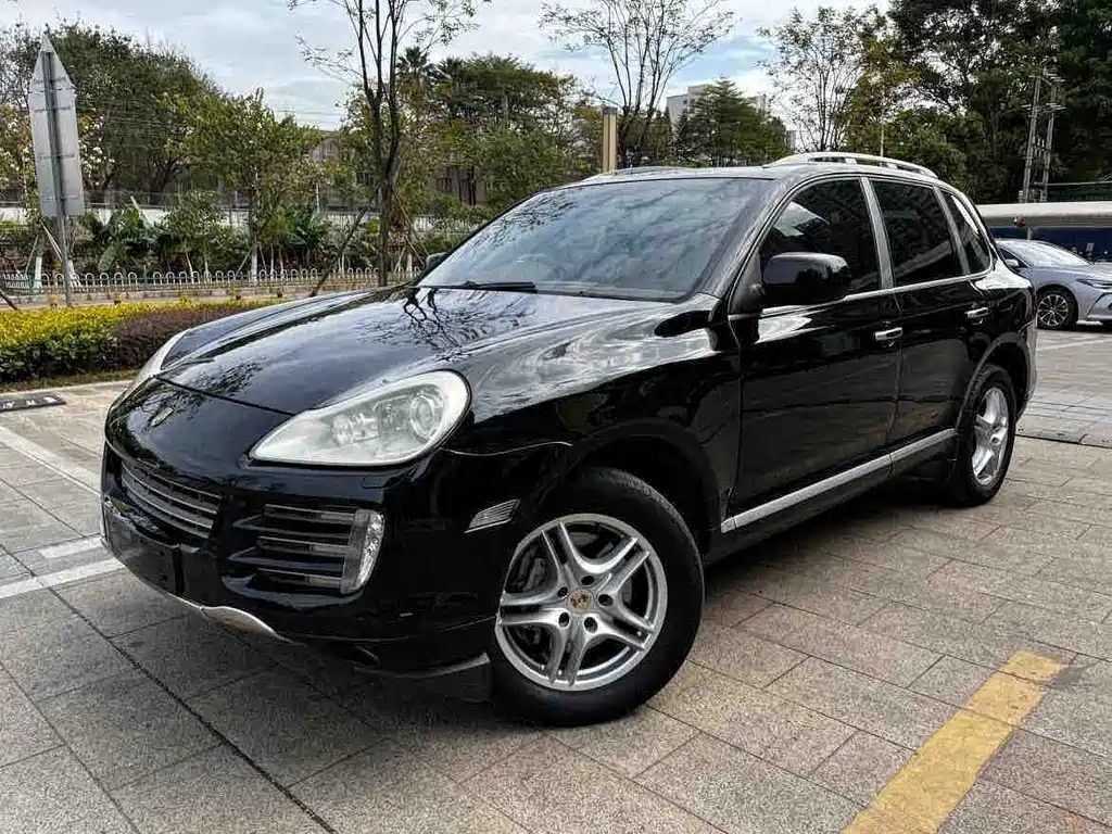 2010 Porsche Cayenne - zdjęcie 1 z 20