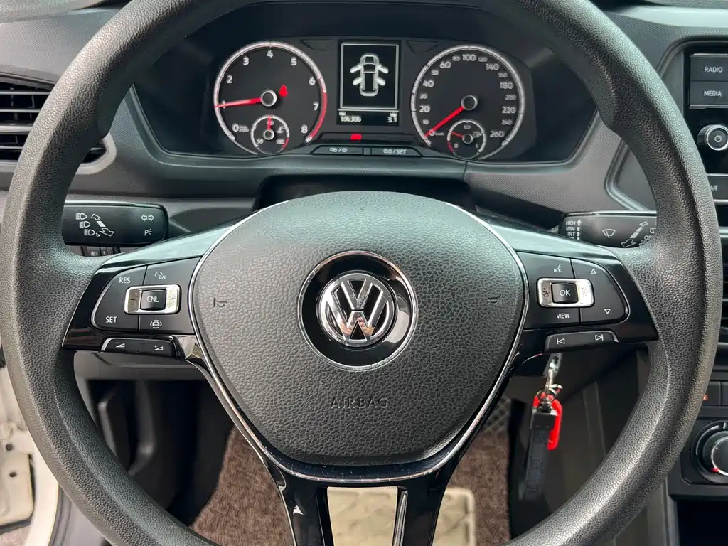 Volkswagen T-Cross — миниатюра 10
