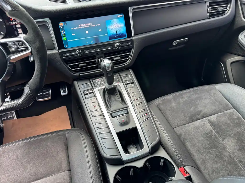 Porsche Macan — миниатюра 14