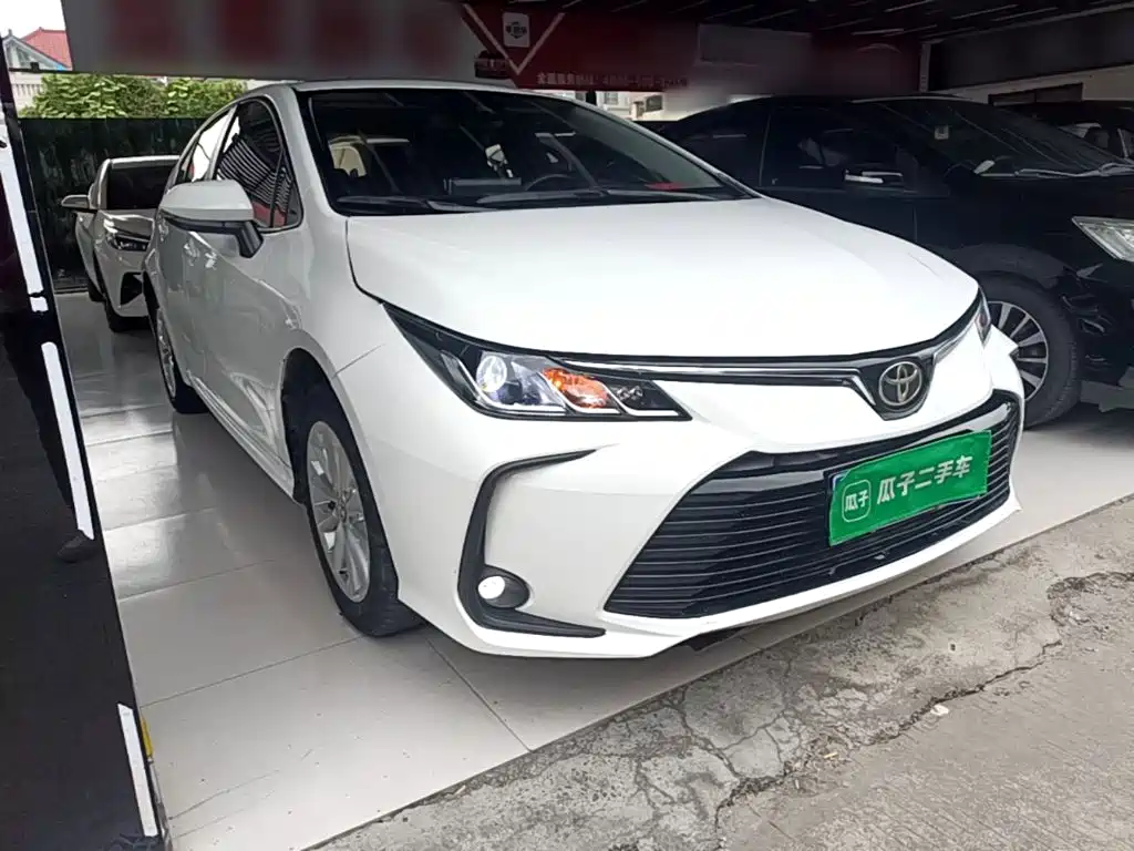 Toyota Corolla — миниатюра 4