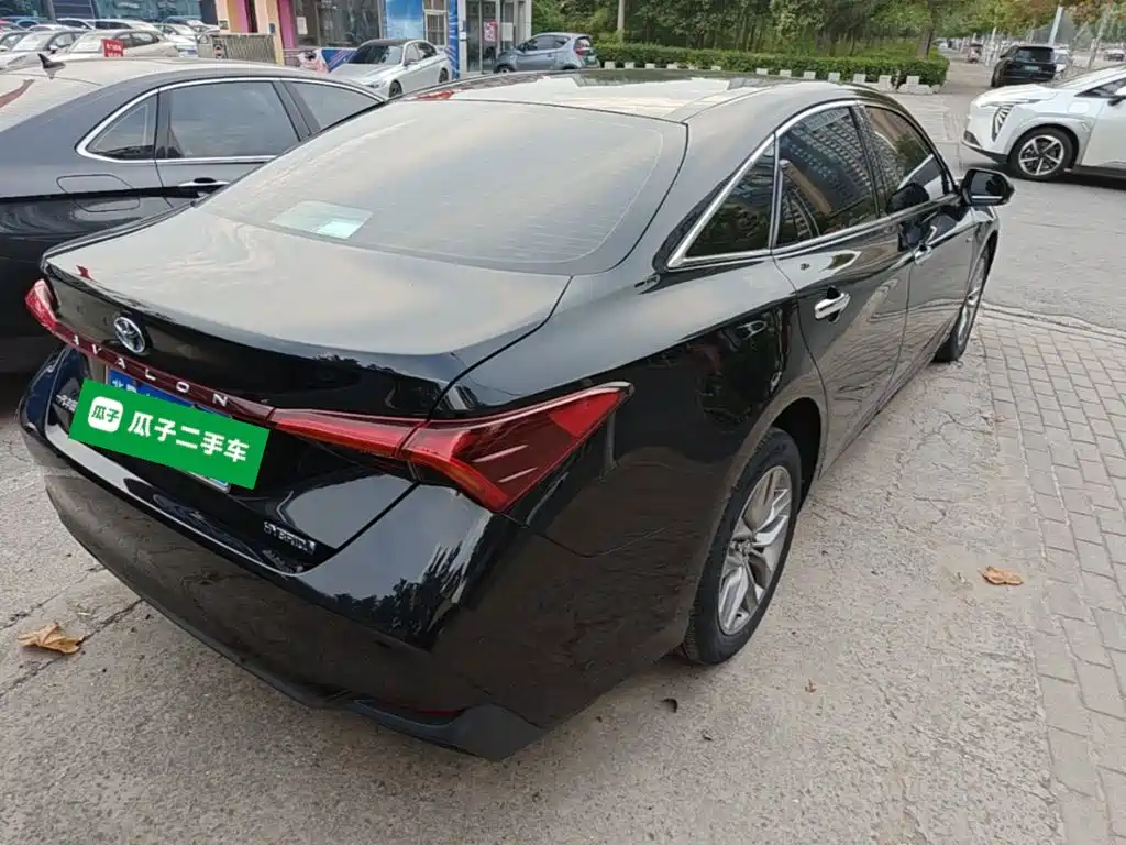Toyota Avalon — миниатюра 7
