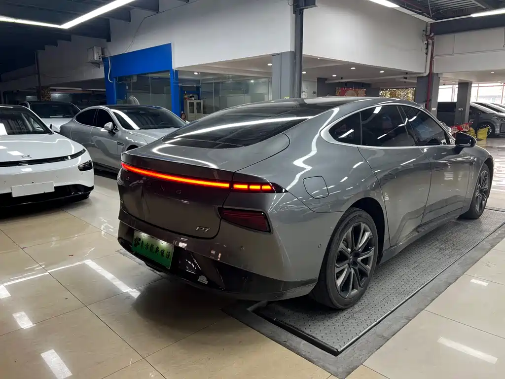 XPeng P7 — миниатюра 5
