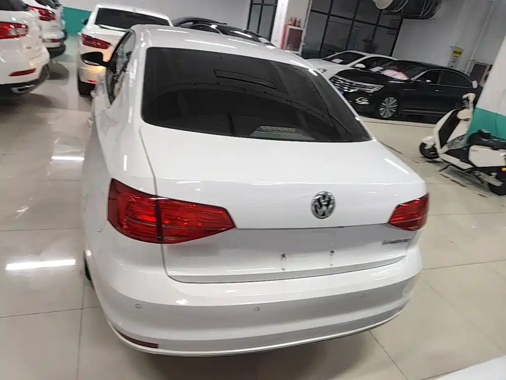 Volkswagen Sagitar — миниатюра 6