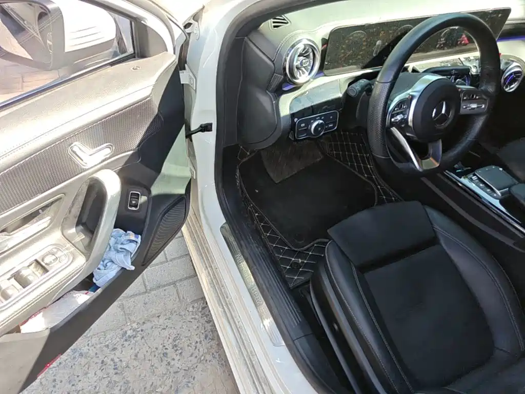 Mercedes-Benz A-Class — миниатюра 16