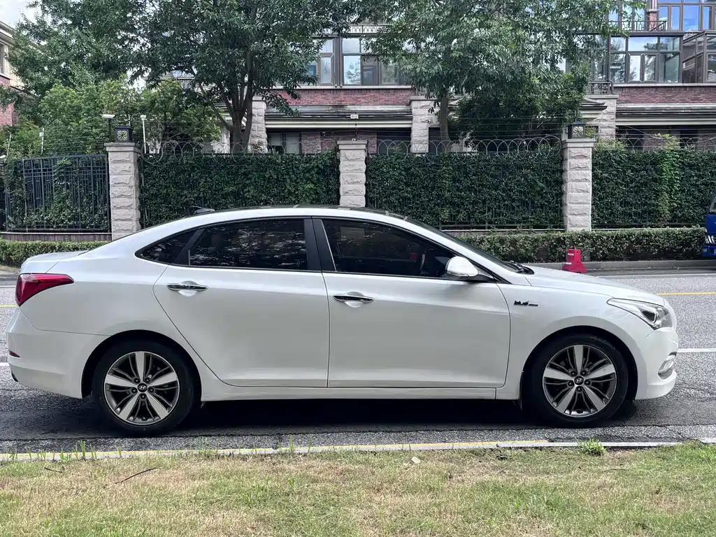 Hyundai Mistra — миниатюра 9