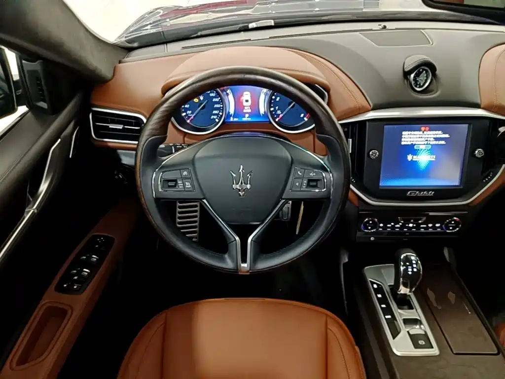 Maserati Ghibli — миниатюра 11