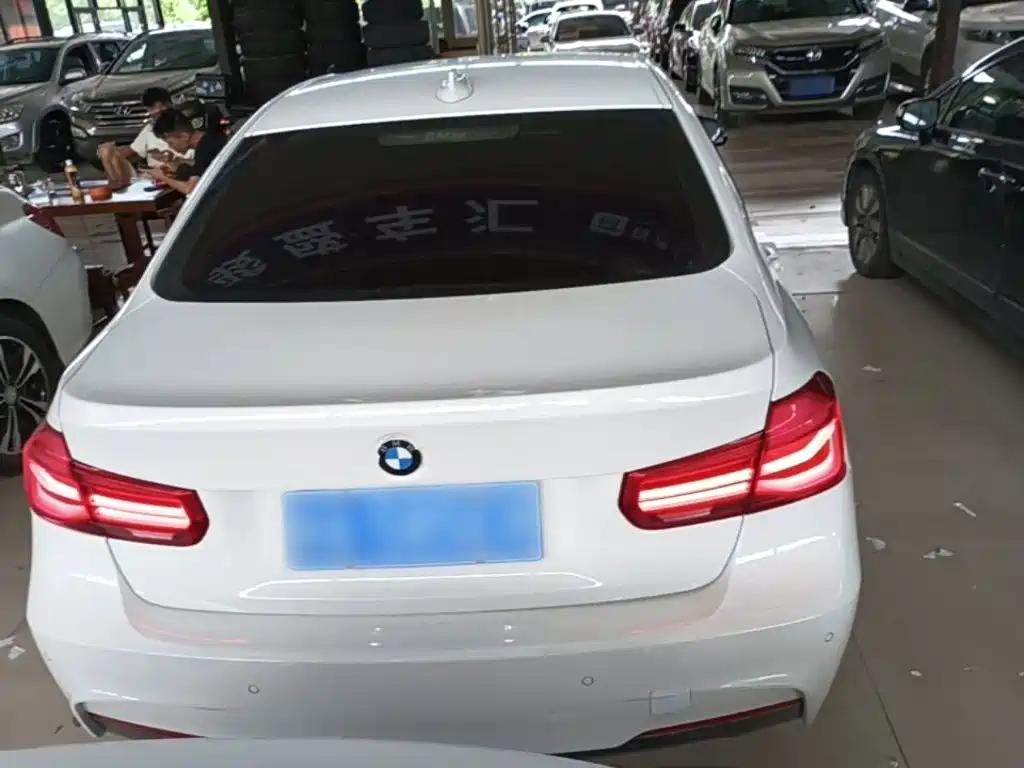 BMW 3 Series — миниатюра 6
