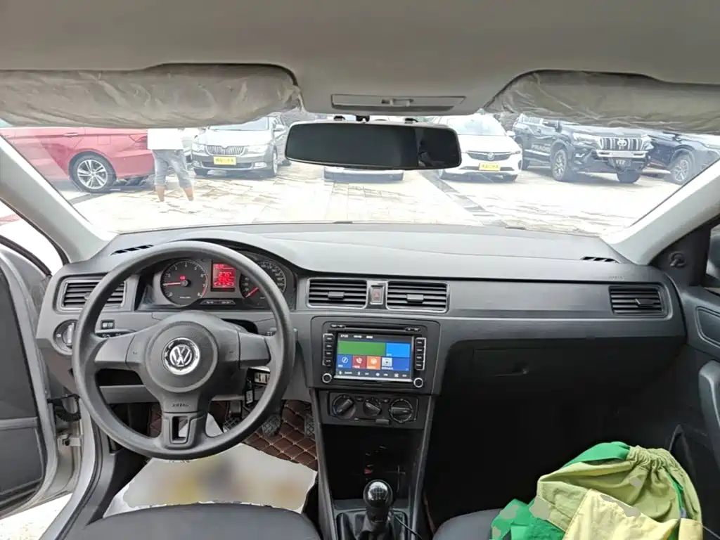 Volkswagen Santana — миниатюра 10