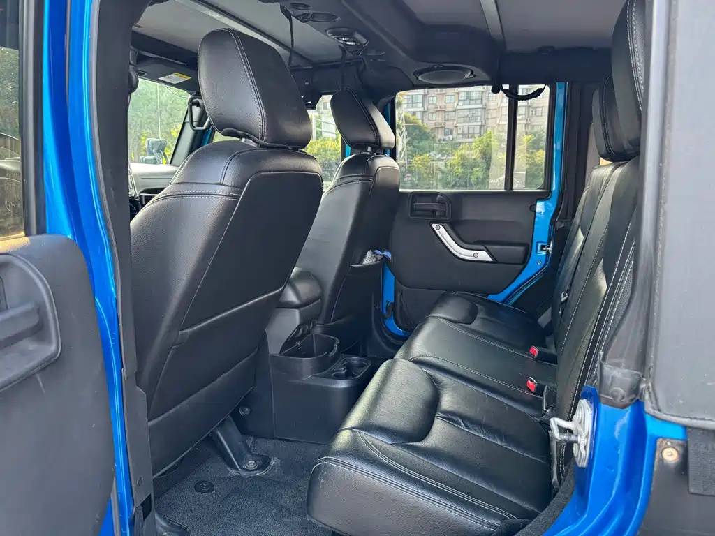Jeep Wrangler 3.6L Rubicon 4-door Comfort Enjoy Edition, фото 11