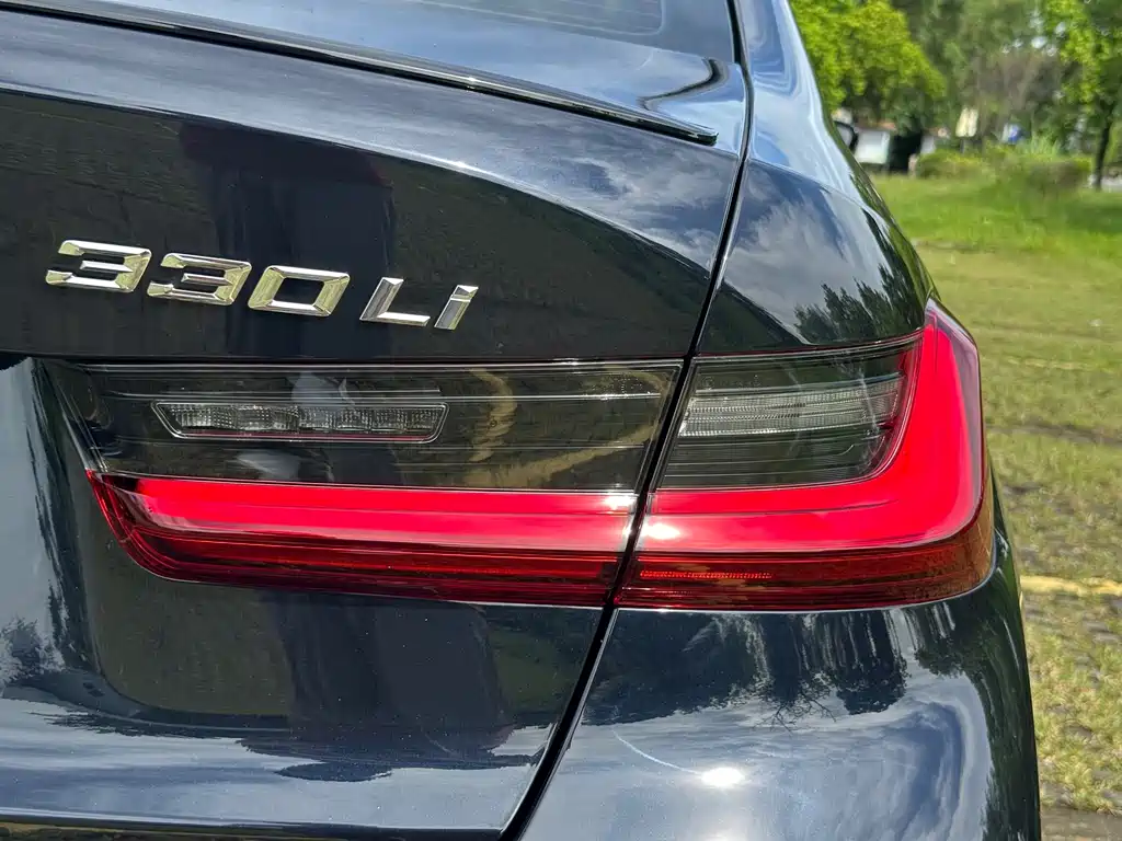 BMW 3 Series — миниатюра 22