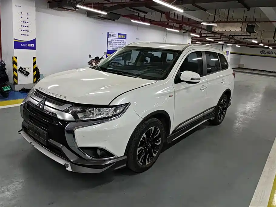 MITSUBISHI OUTLANDER