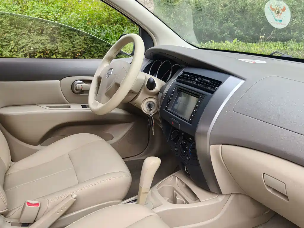 Nissan Livina — миниатюра 11