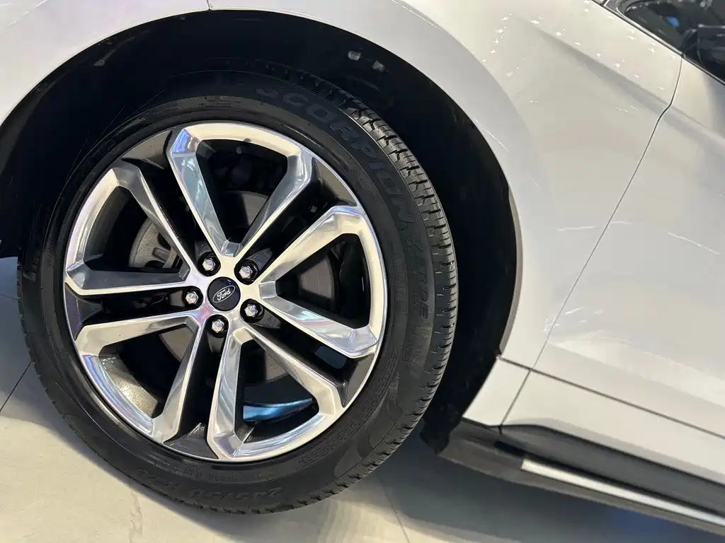 Ford Edge 2017 EcoBoost 245 Sport 7 мест
